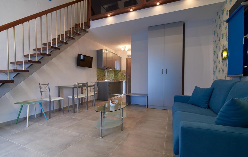 Grey House Apartments Nikiti  Pokój zdjęcie